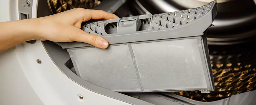 Signs Of A Clogged Dryer Lint Trap in Maitland, Florida